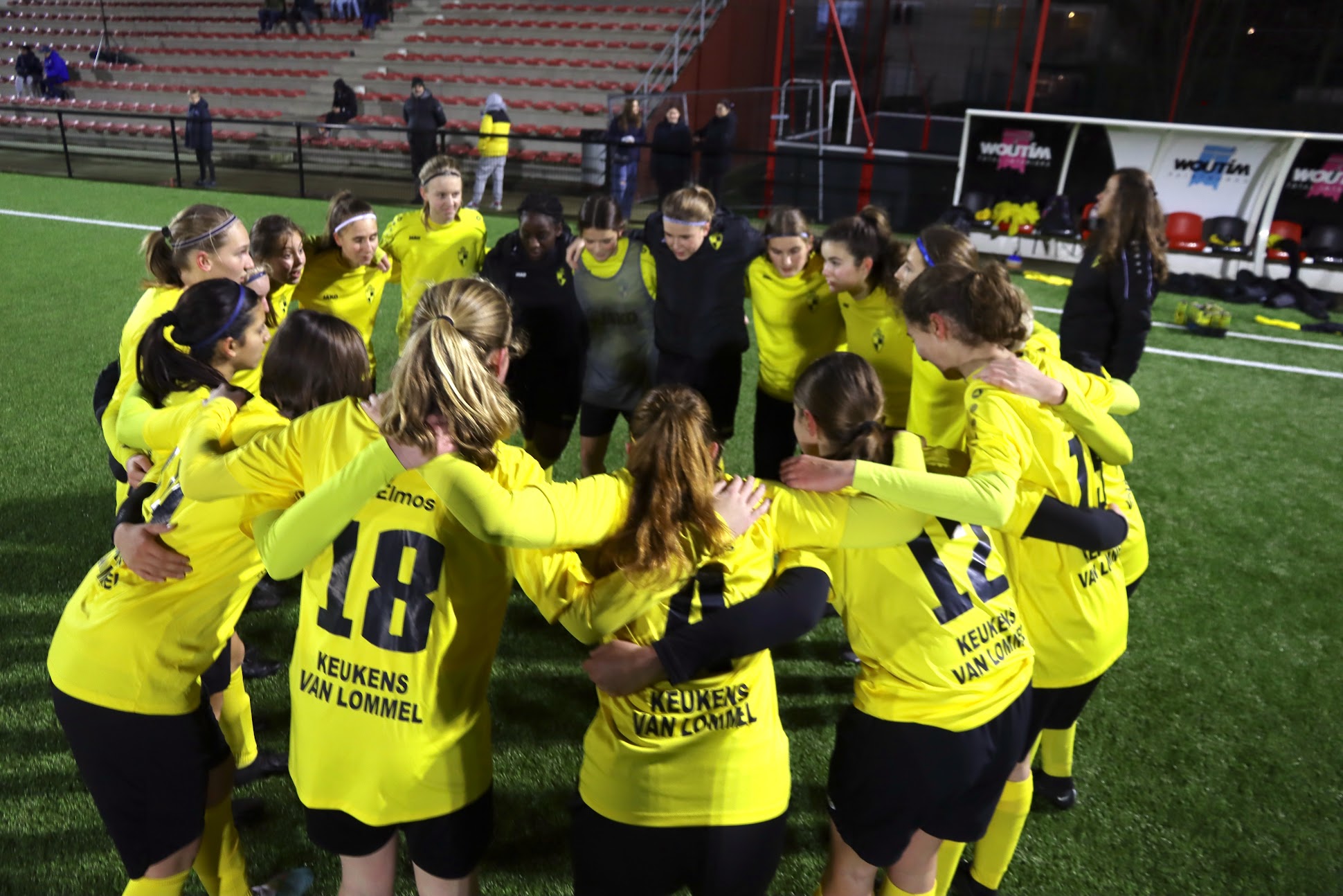 Girls team van de Lierse Girls Soccer School